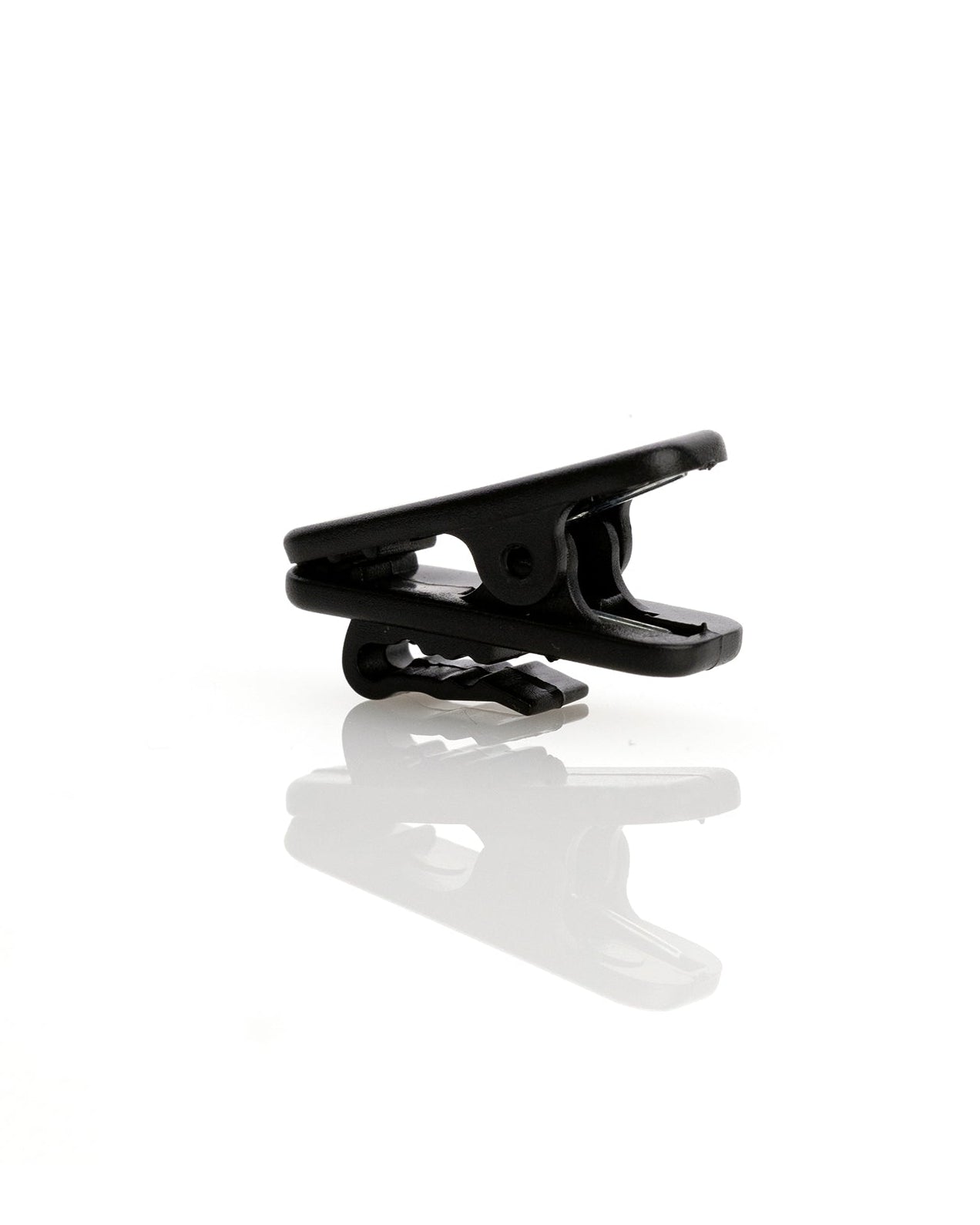 Admetec-light-clothing-clip